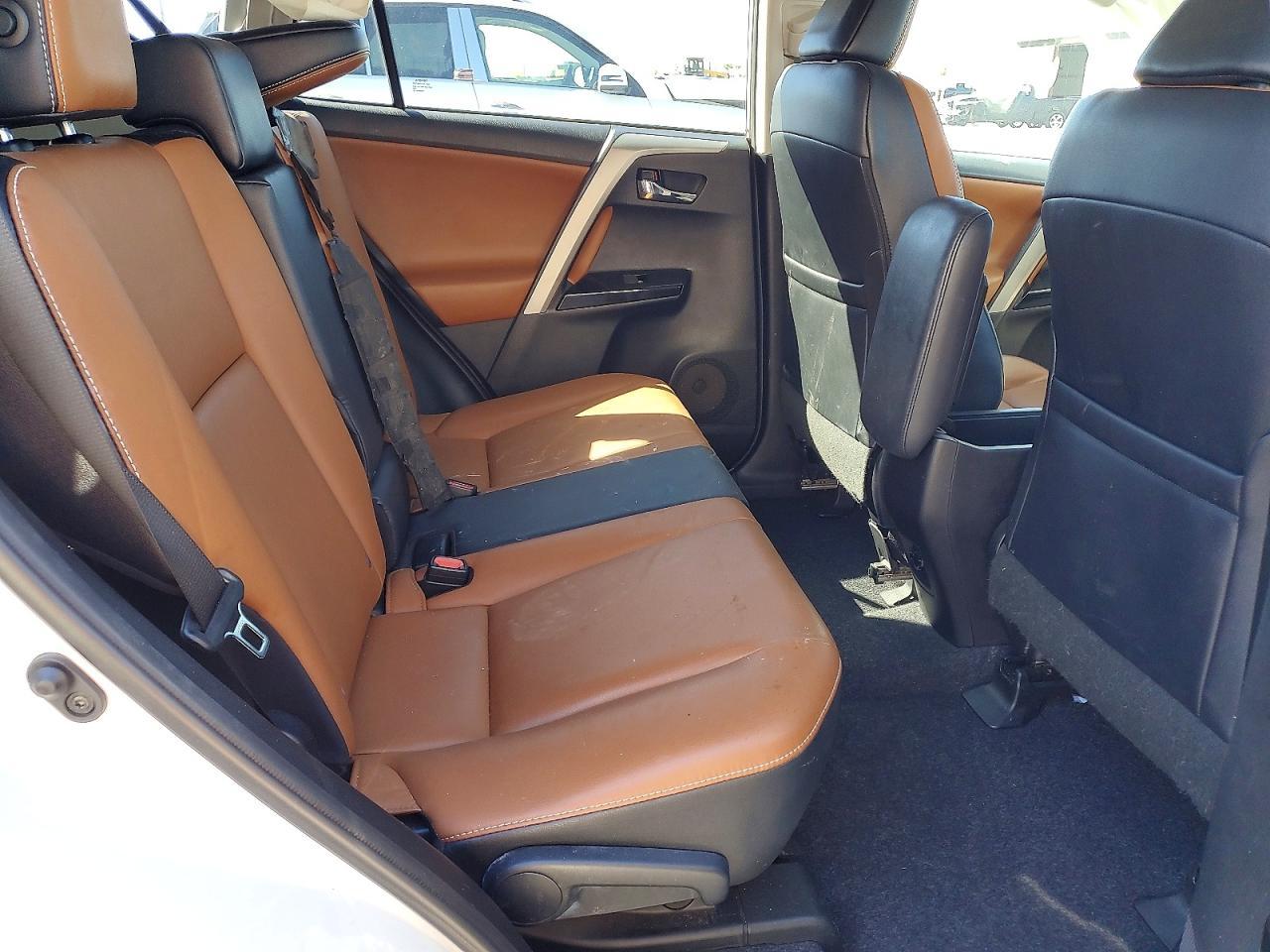 2016 TOYOTA RAV4