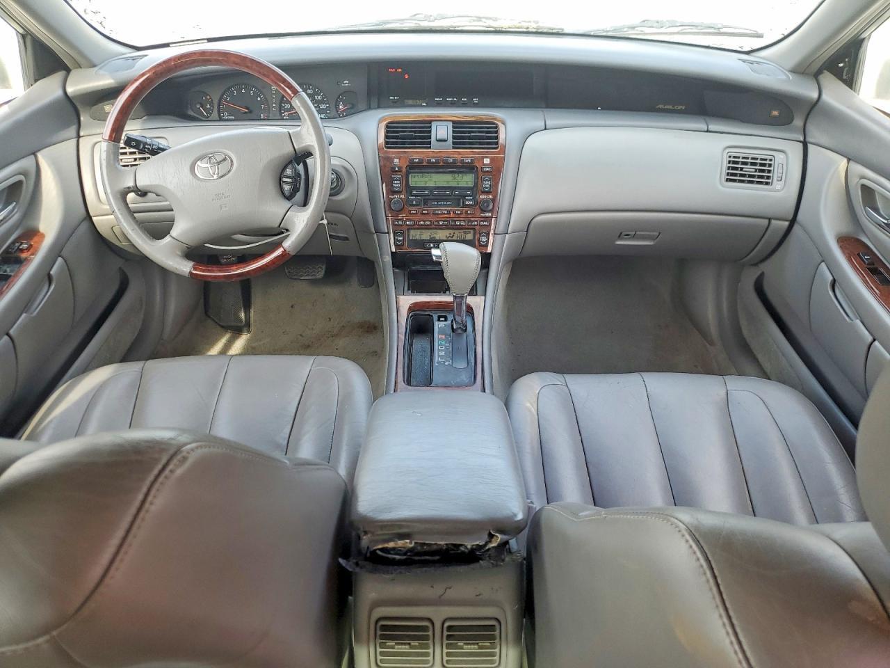 2003 TOYOTA Avalon