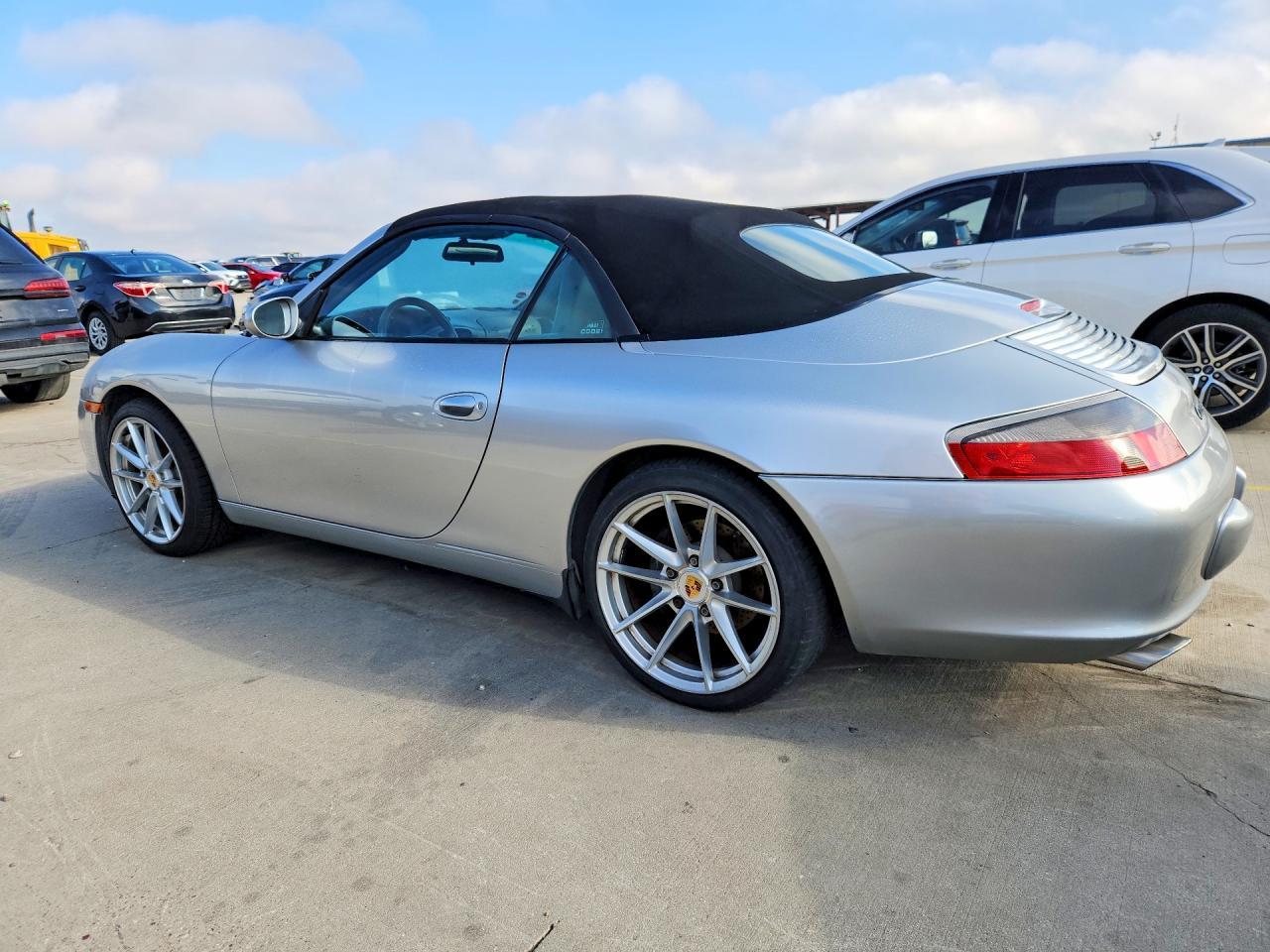 2002 PORSCHE 911