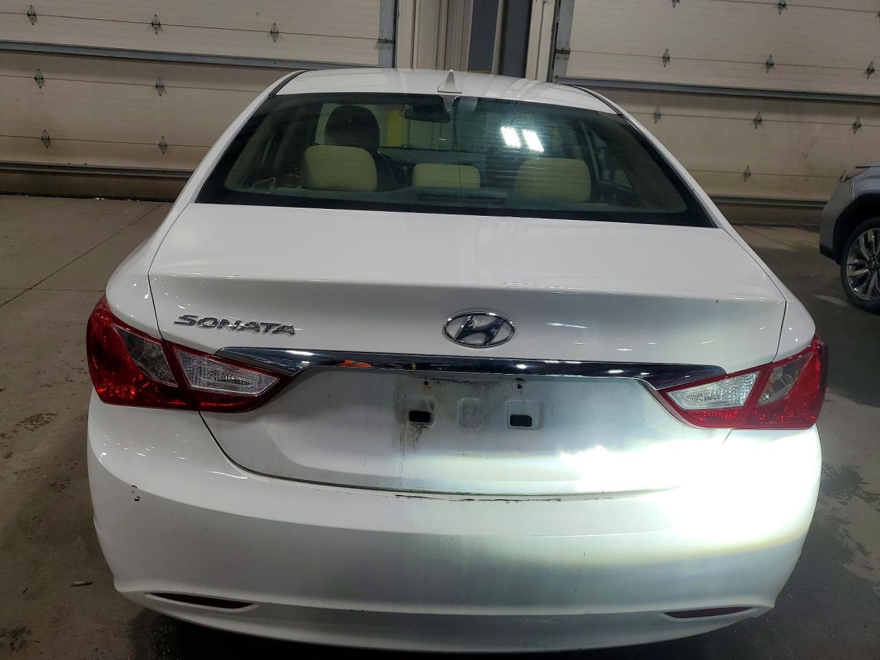 2011 HYUNDAI SONATA
