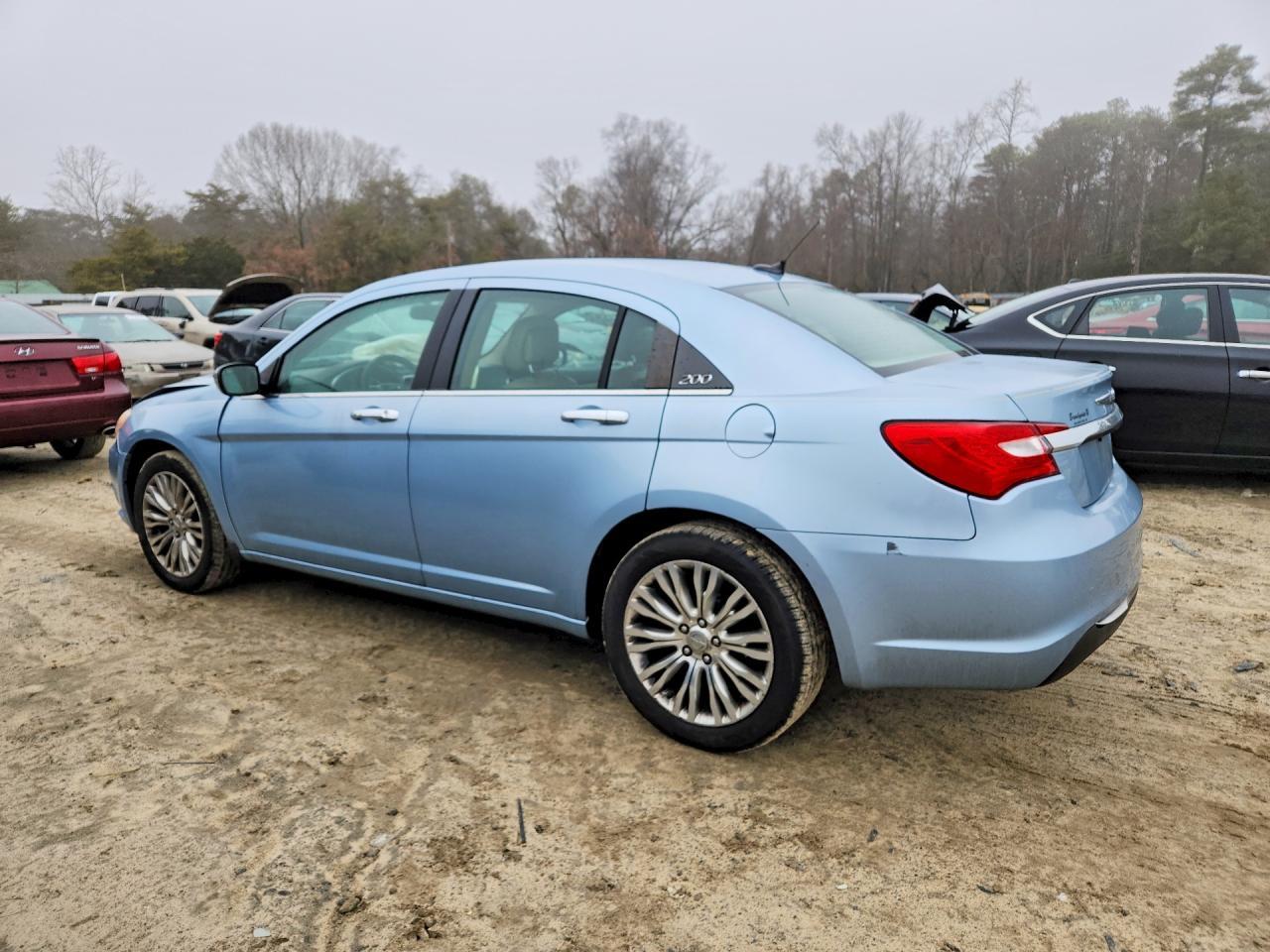 2012 CHRYSLER 200