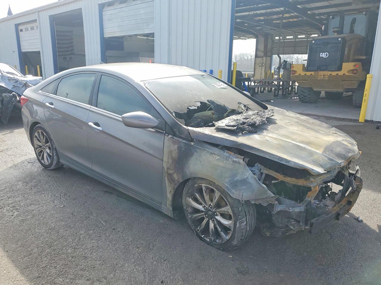 2011 HYUNDAI SONATA