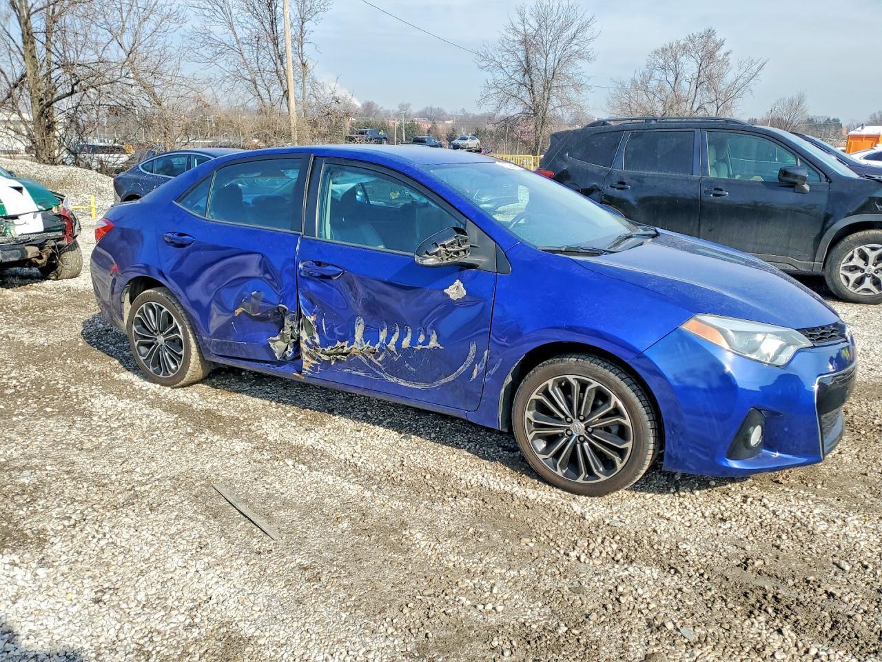 2016 TOYOTA COROLLA
