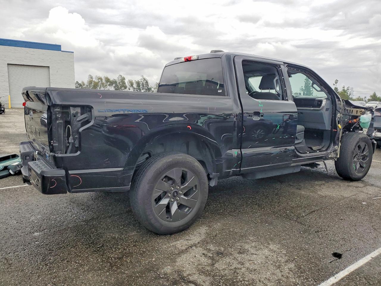 2023 FORD F-150 Lightning