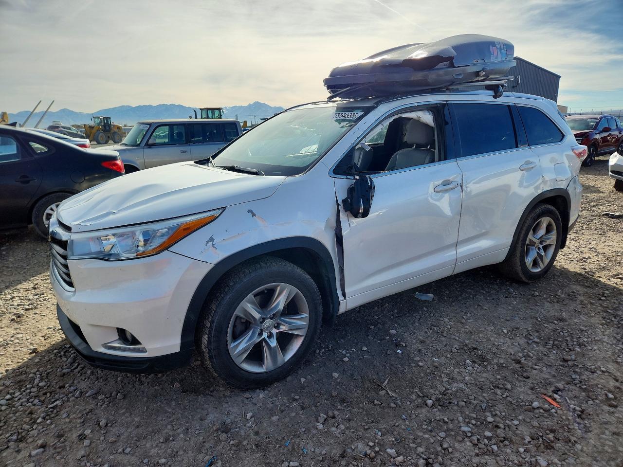 2015 TOYOTA HIGHLANDER