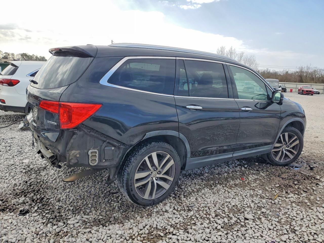 2016 HONDA PILOT