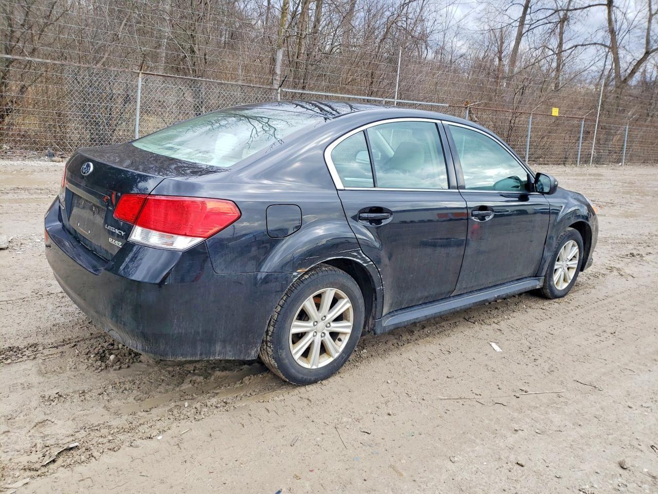 2012 SUBARU Legacy