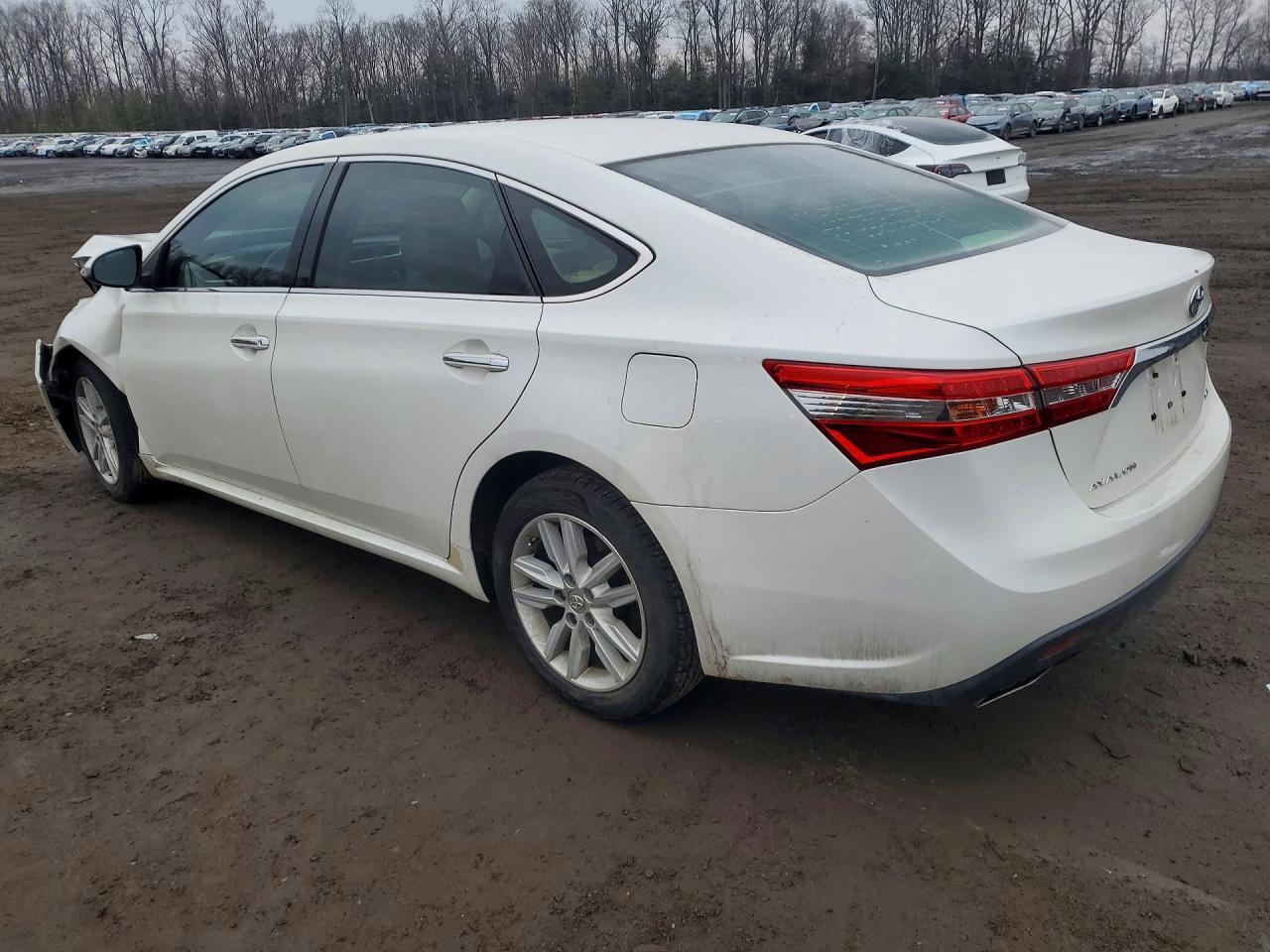 2013 TOYOTA Avalon
