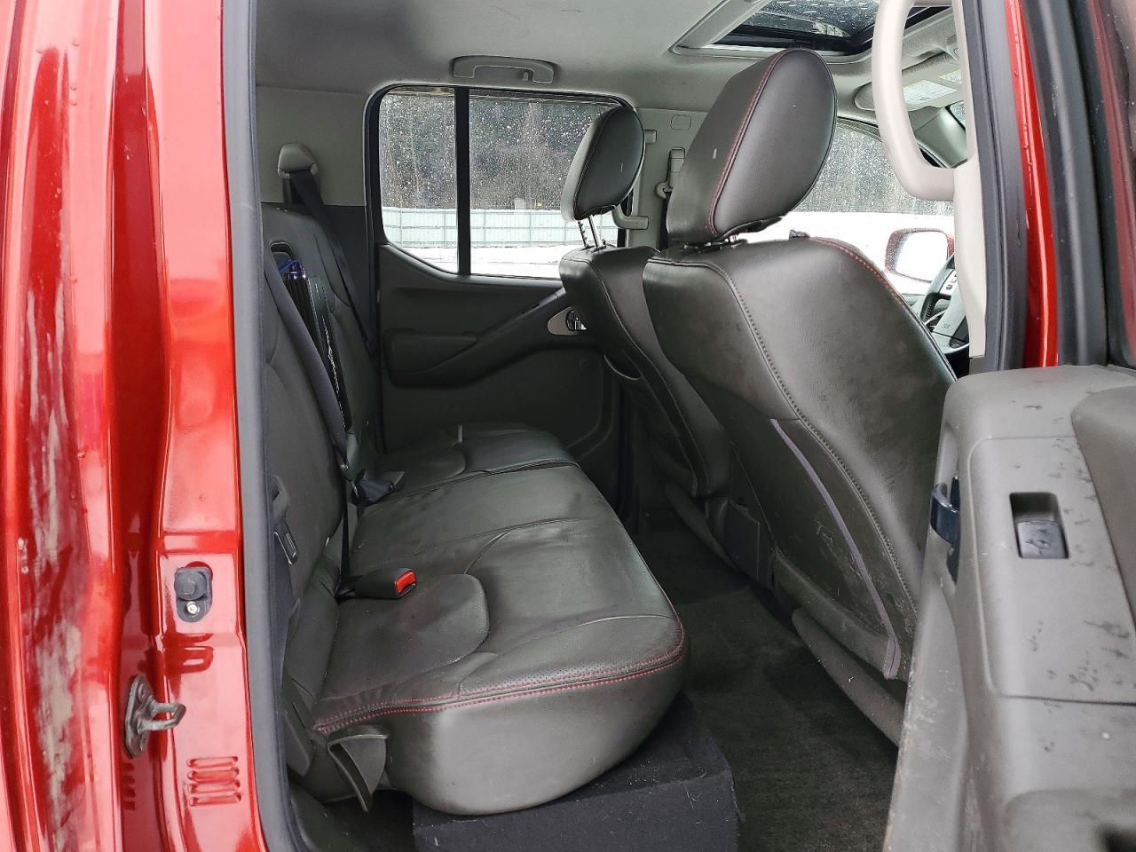 2012 NISSAN Frontier