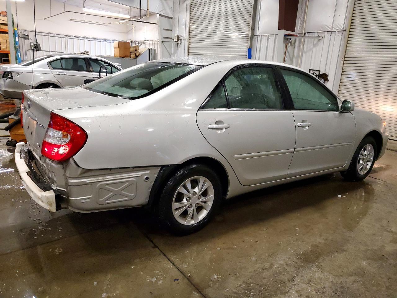 2004 TOYOTA CAMRY