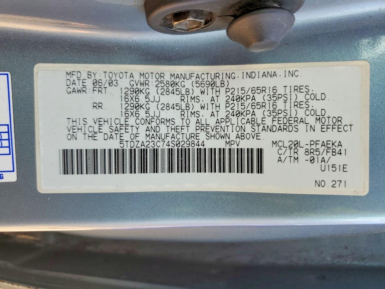 2004 TOYOTA SIENNA