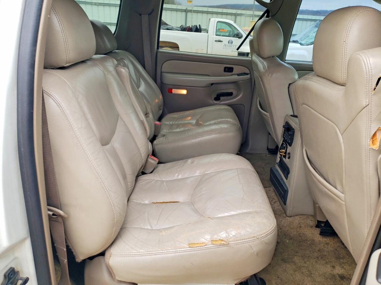 2003 CHEVROLET Suburban