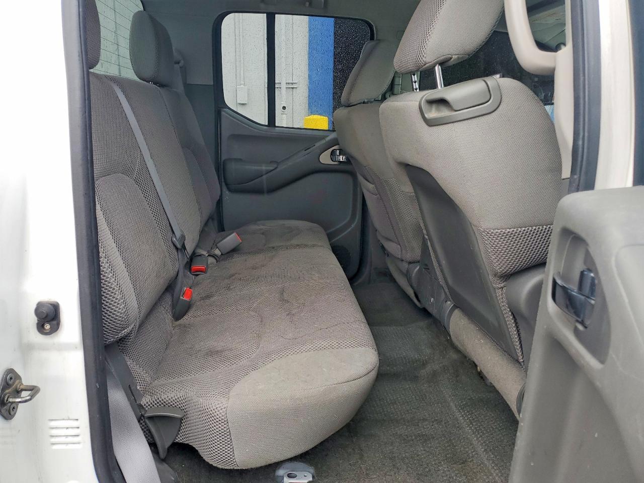 2010 NISSAN Frontier