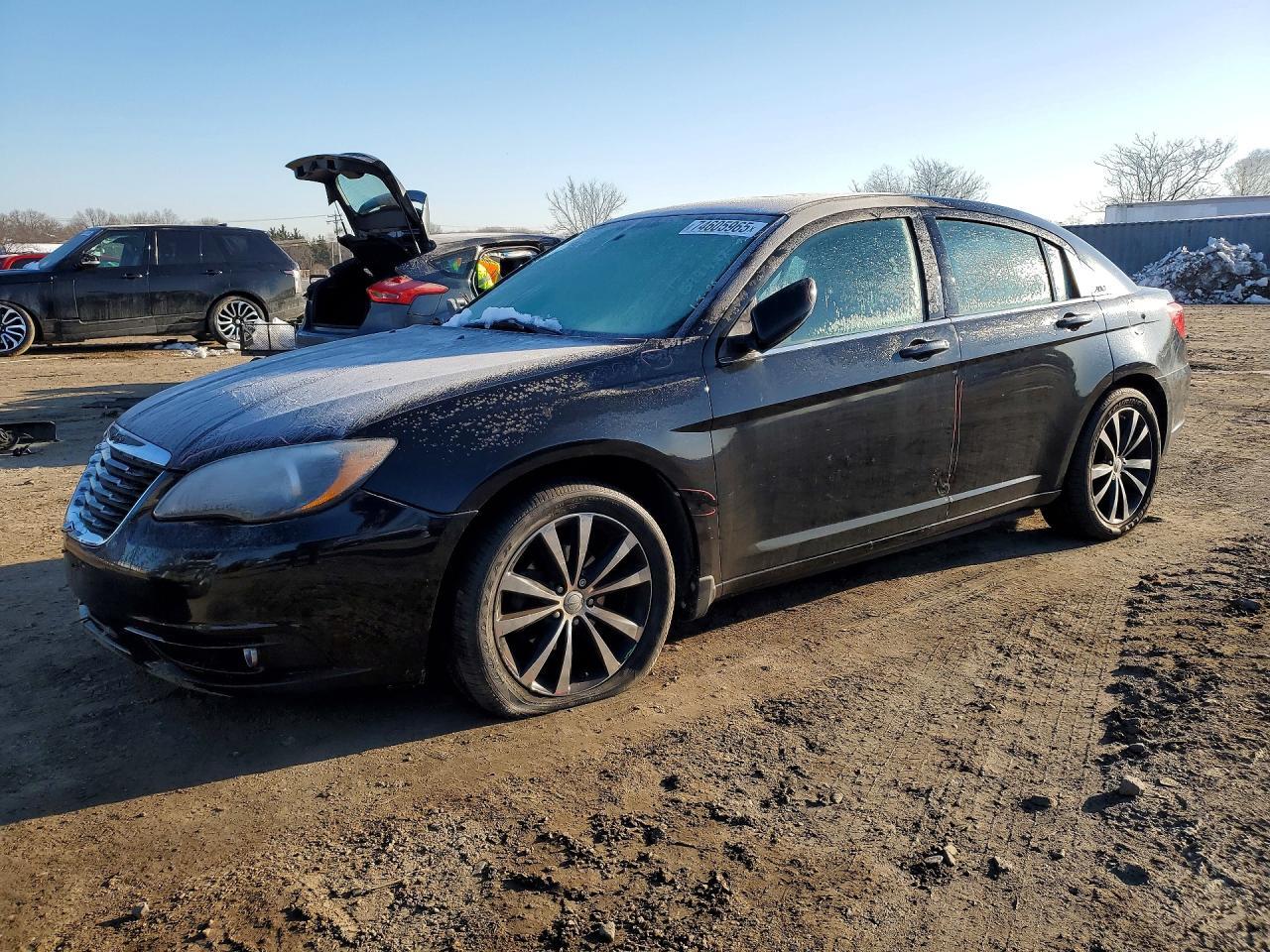 2013 CHRYSLER 200