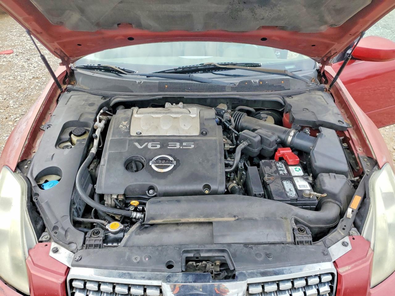 2005 NISSAN Maxima