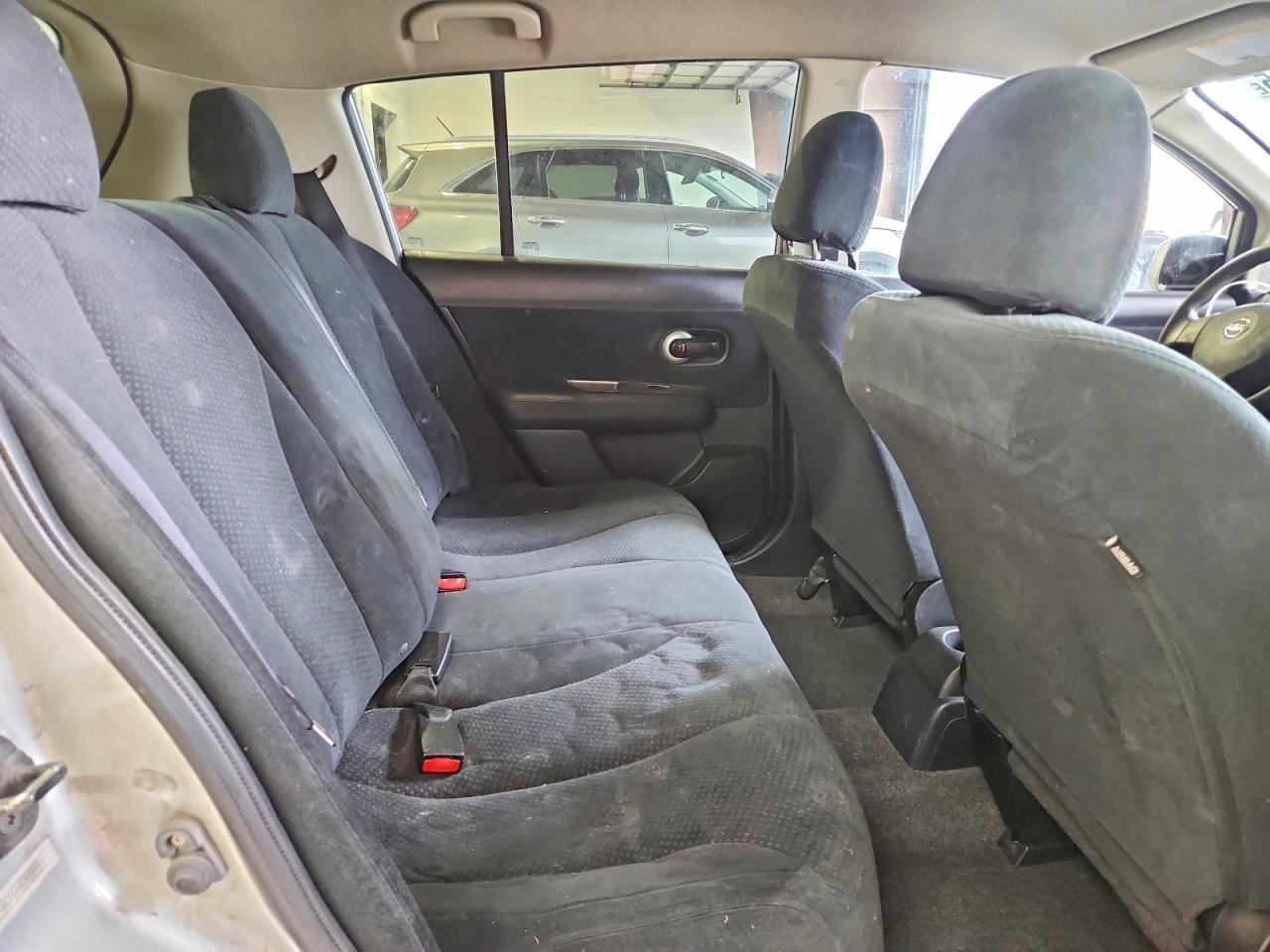 2012 NISSAN VERSA