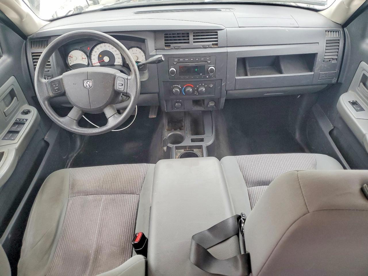 2010 DODGE Dakota