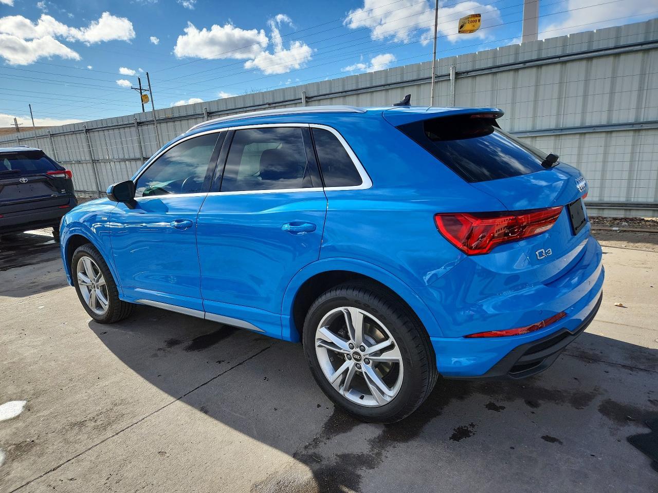 2023 AUDI Q3