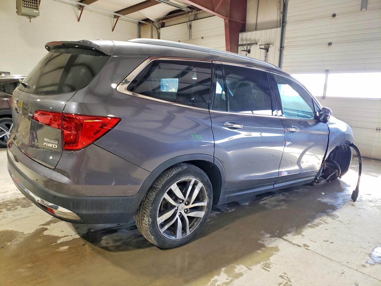 2017 HONDA PILOT