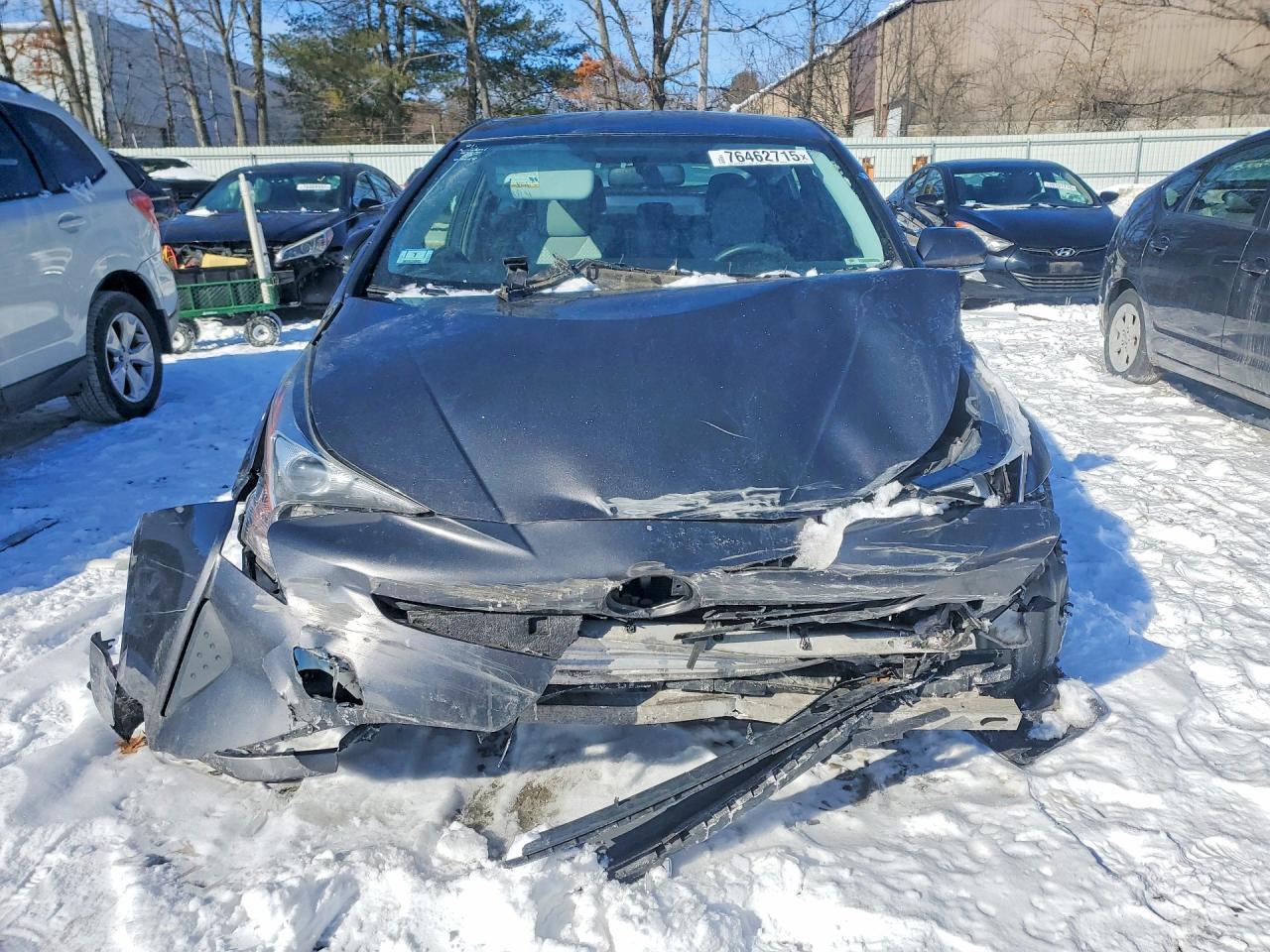 2016 TOYOTA PRIUS