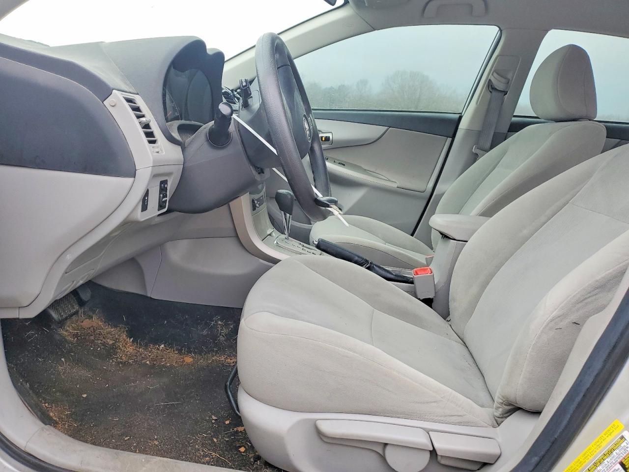 2013 TOYOTA COROLLA