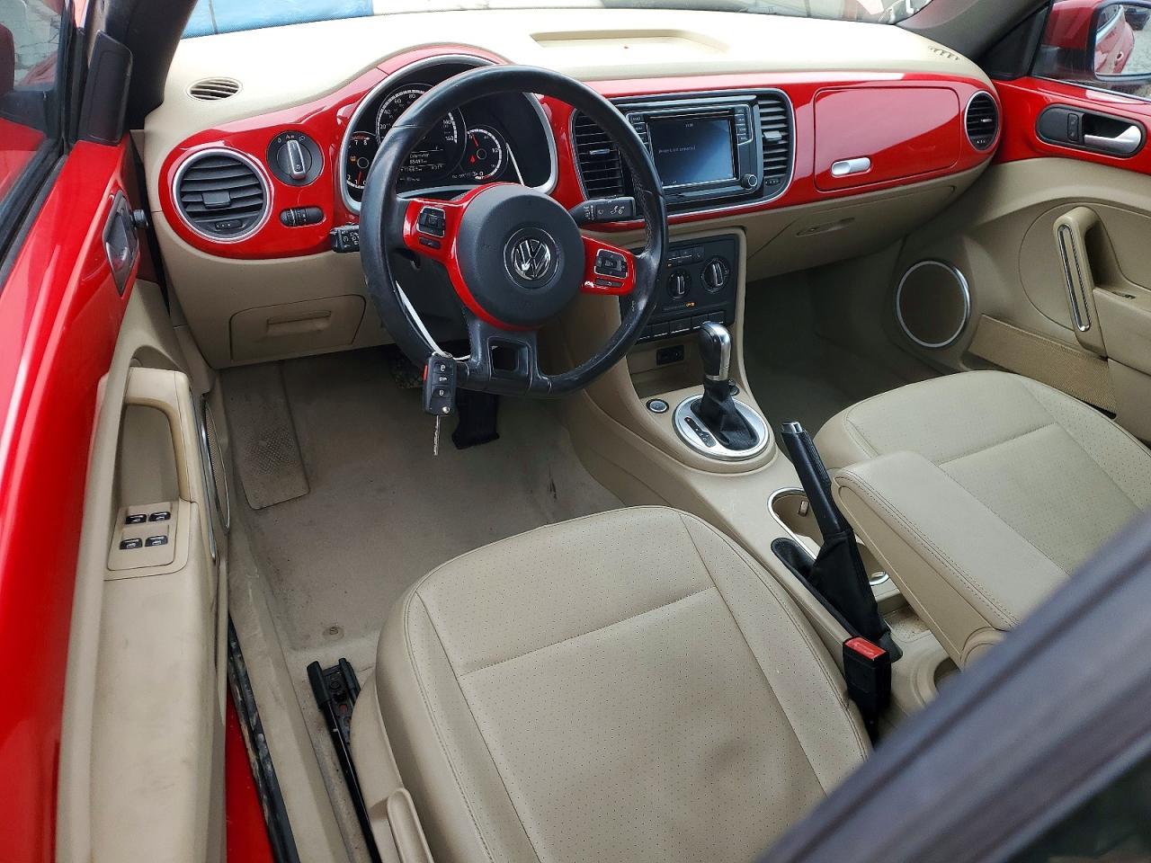 2016 VOLKSWAGEN Beetle