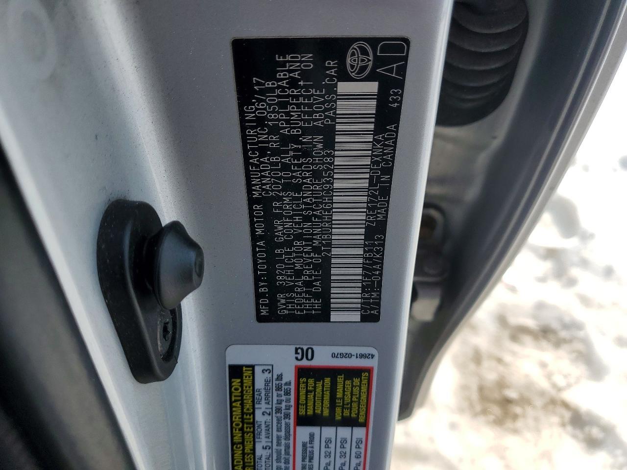 2017 TOYOTA COROLLA