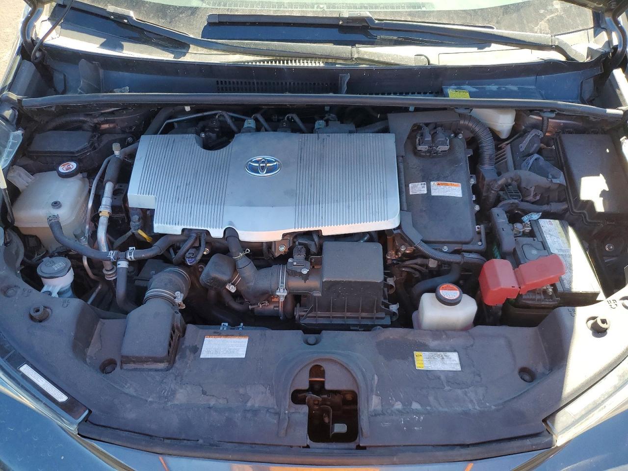 2016 TOYOTA PRIUS