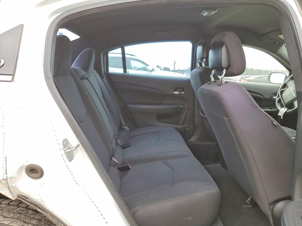 2013 CHRYSLER 200