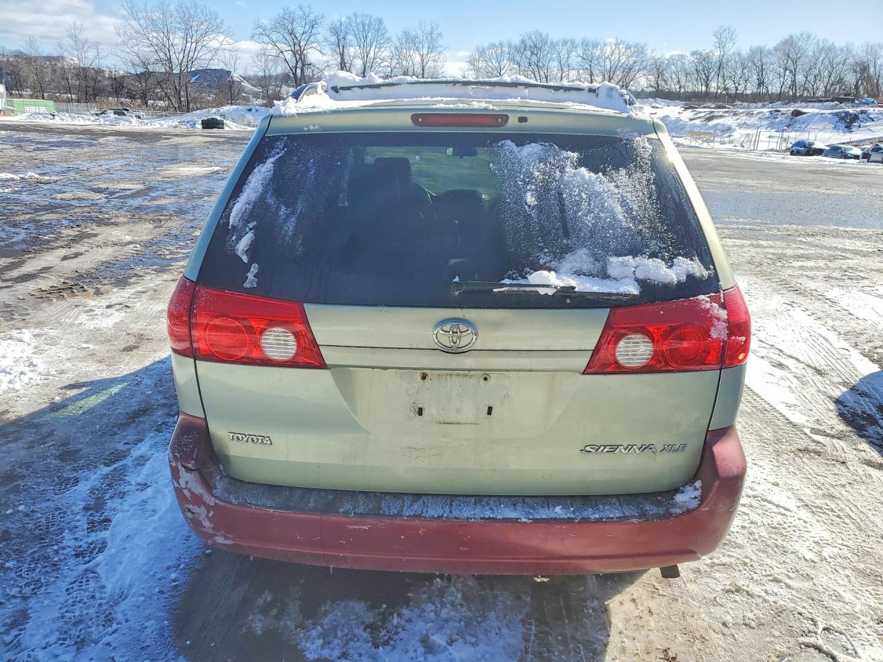 2006 TOYOTA SIENNA
