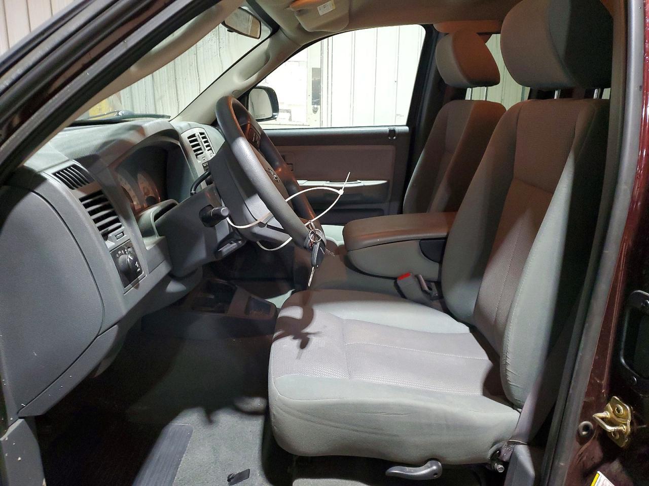 2005 DODGE Dakota