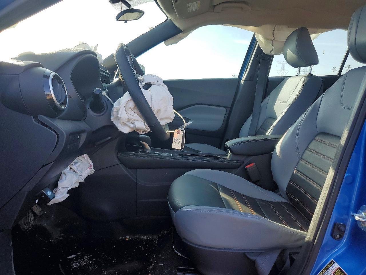 2024 NISSAN KICKS