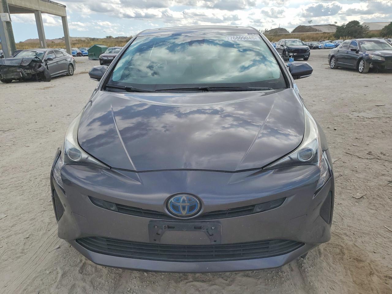 2016 TOYOTA PRIUS