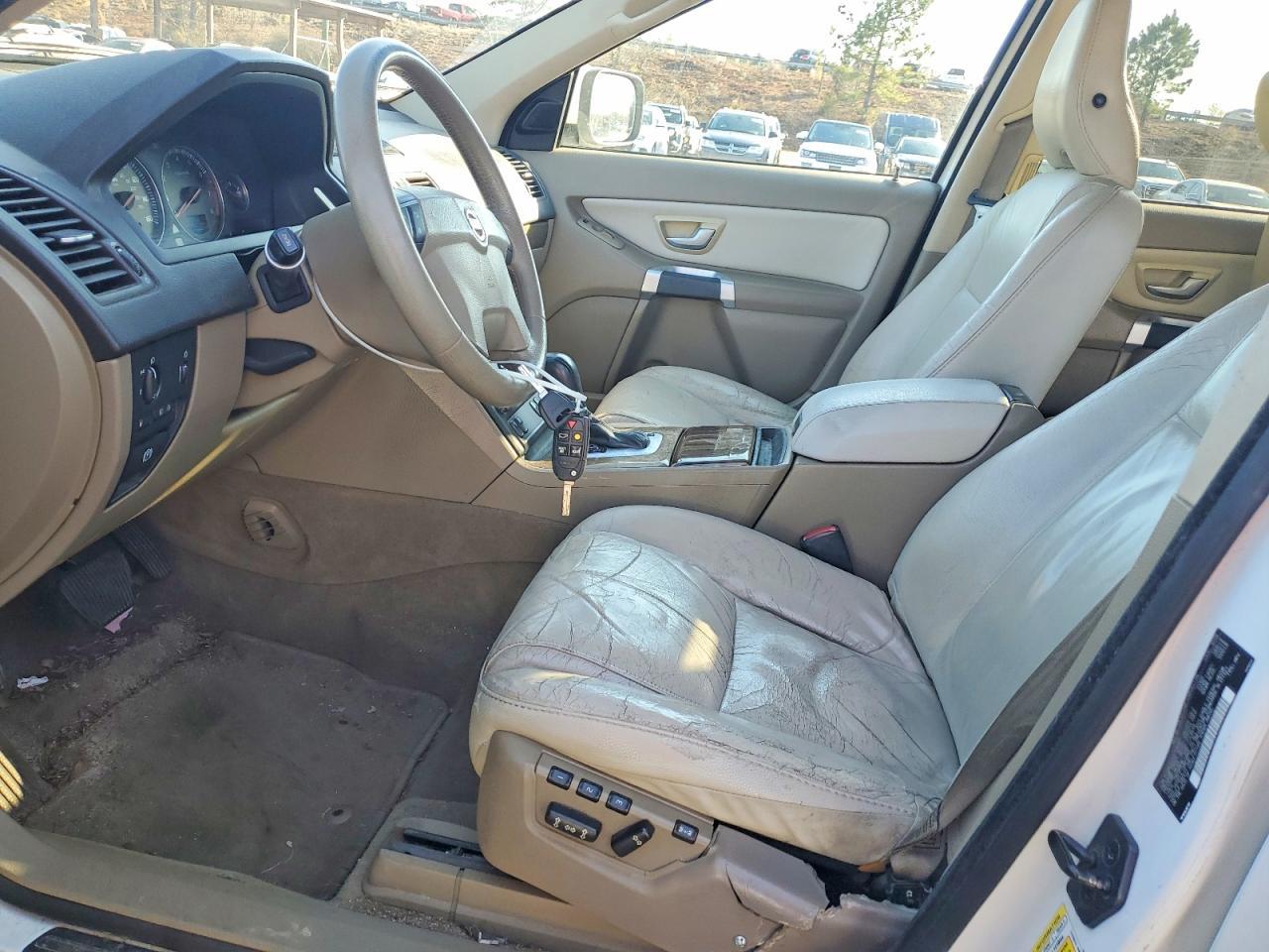 2010 VOLVO XC90