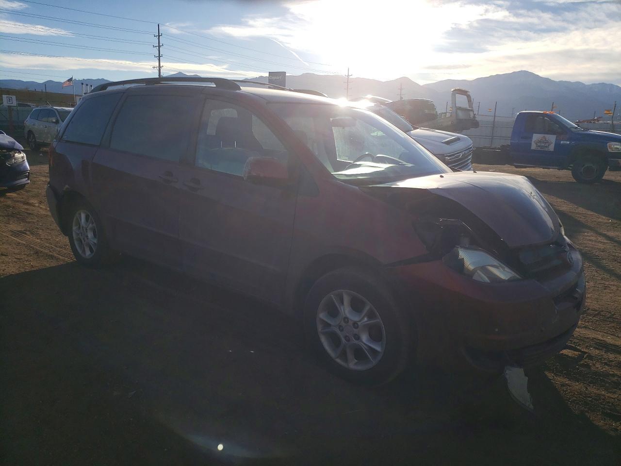 2005 TOYOTA SIENNA