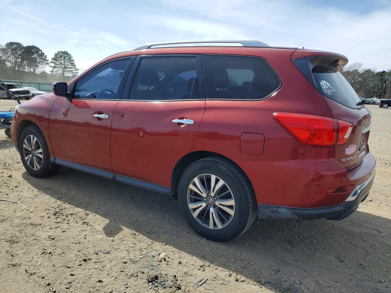 2017 NISSAN PATHFINDER