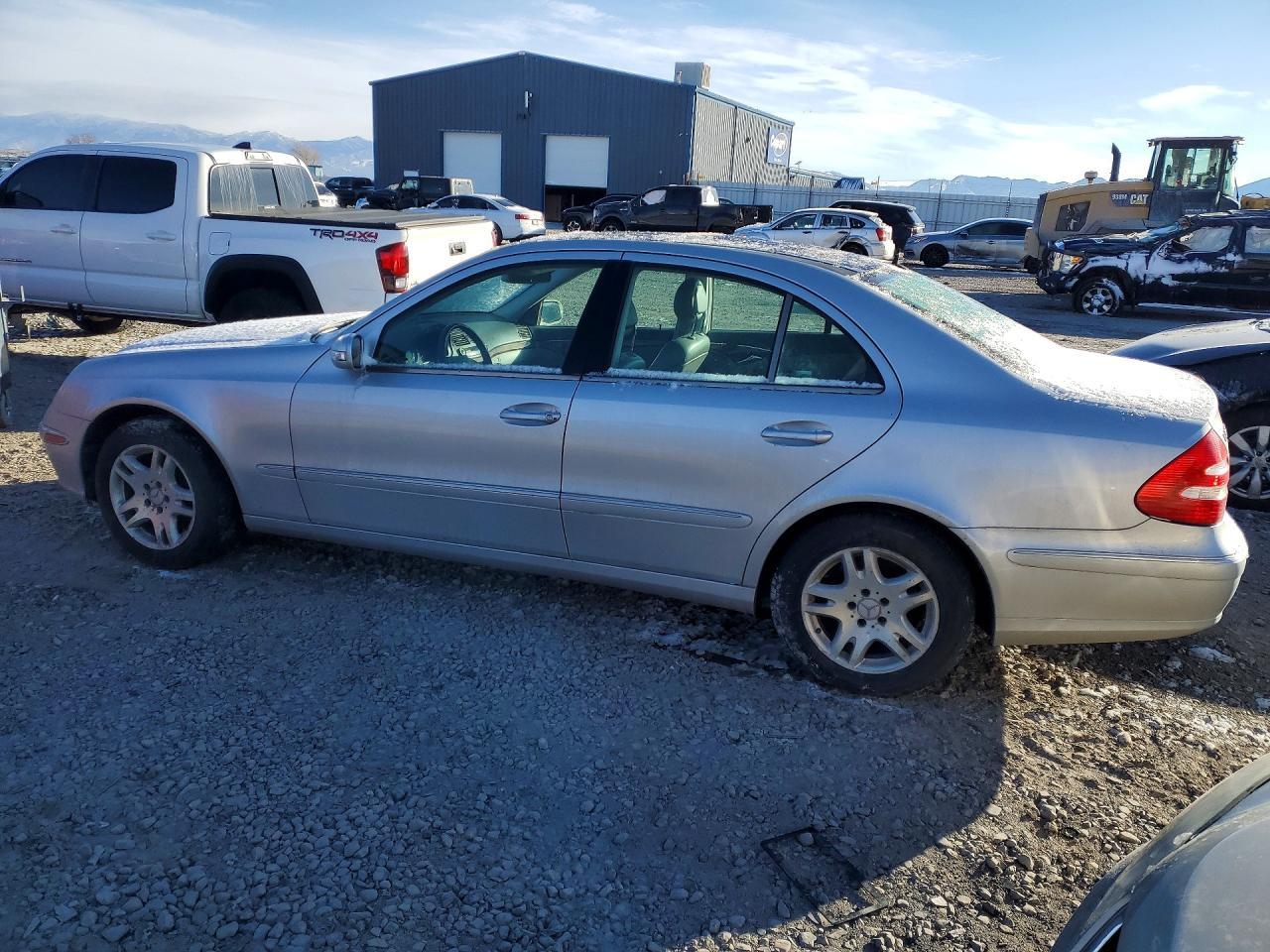 2004 MERCEDES-BENZ E-Class