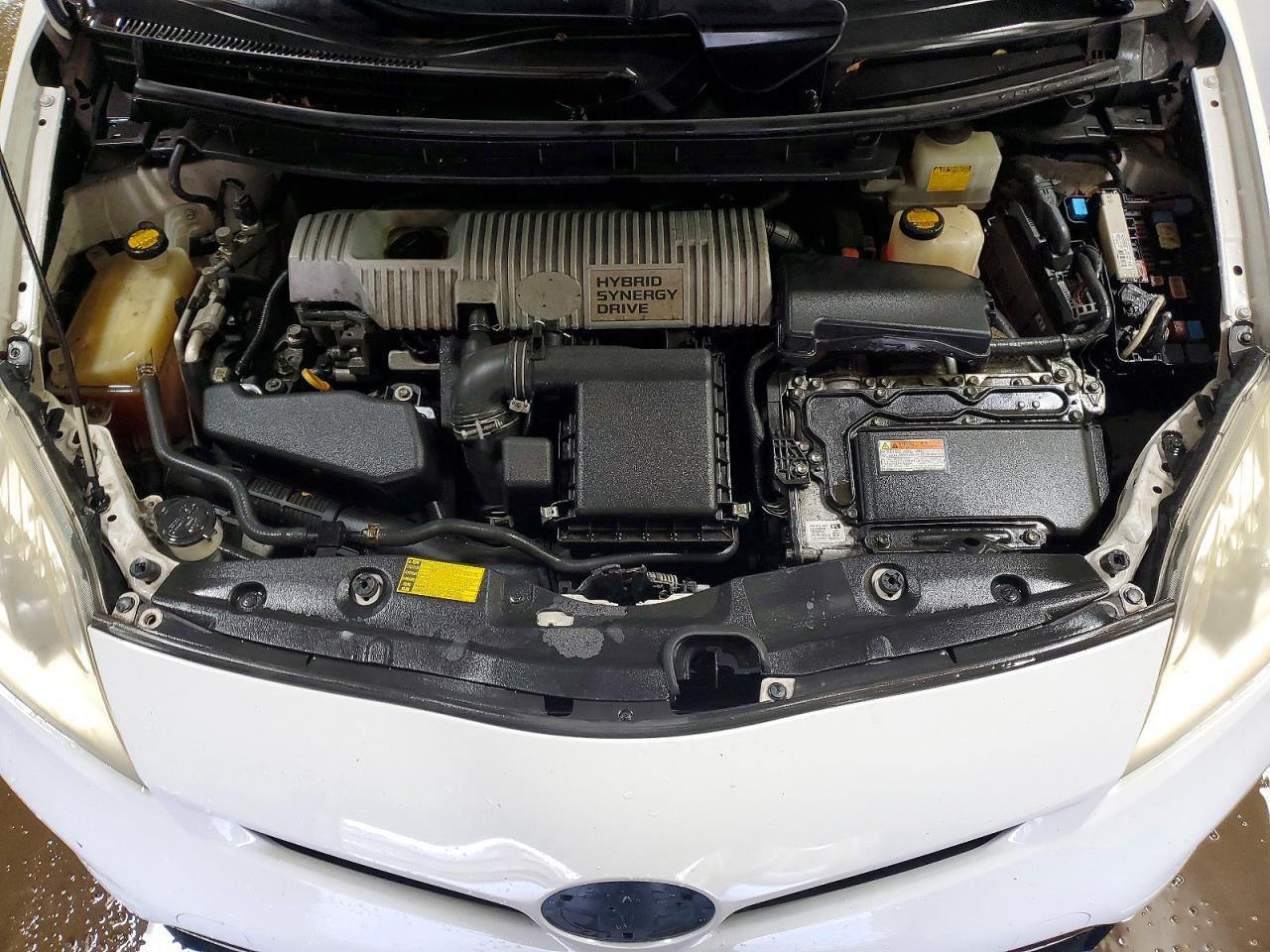 2013 TOYOTA PRIUS