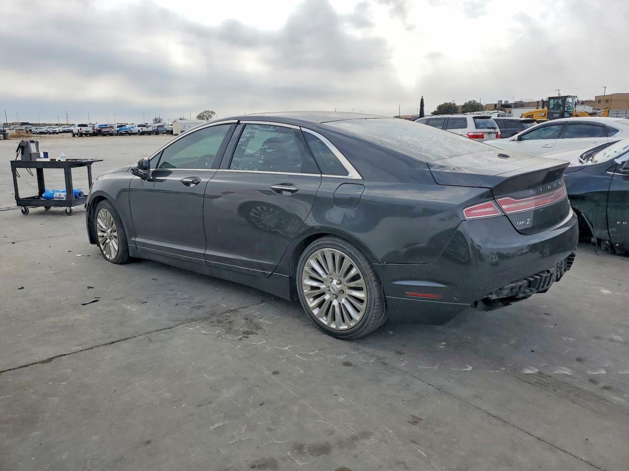 2013 LINCOLN MKZ