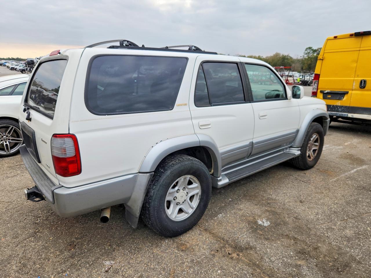 2000 TOYOTA 4Runner