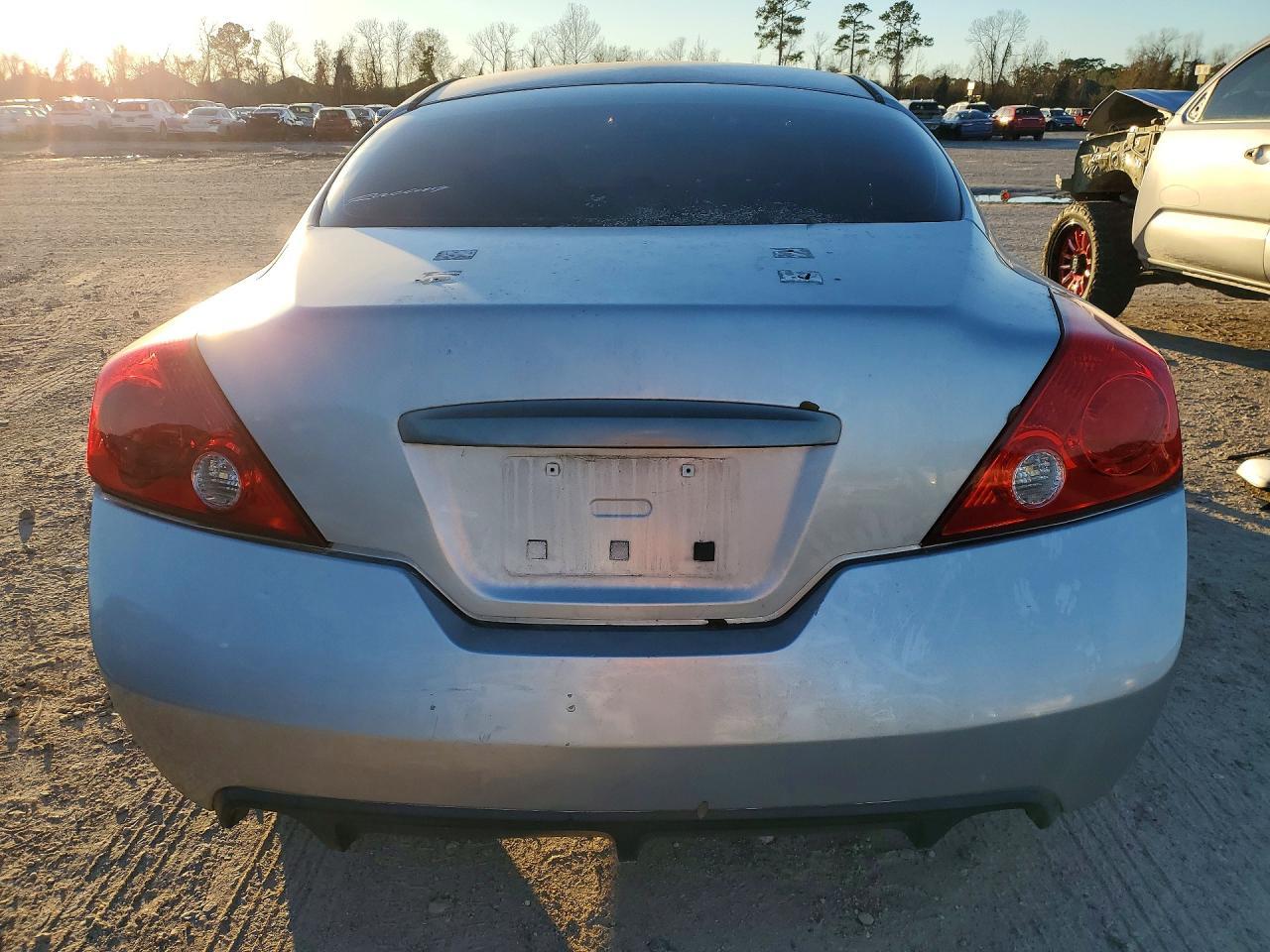 2010 NISSAN ALTIMA