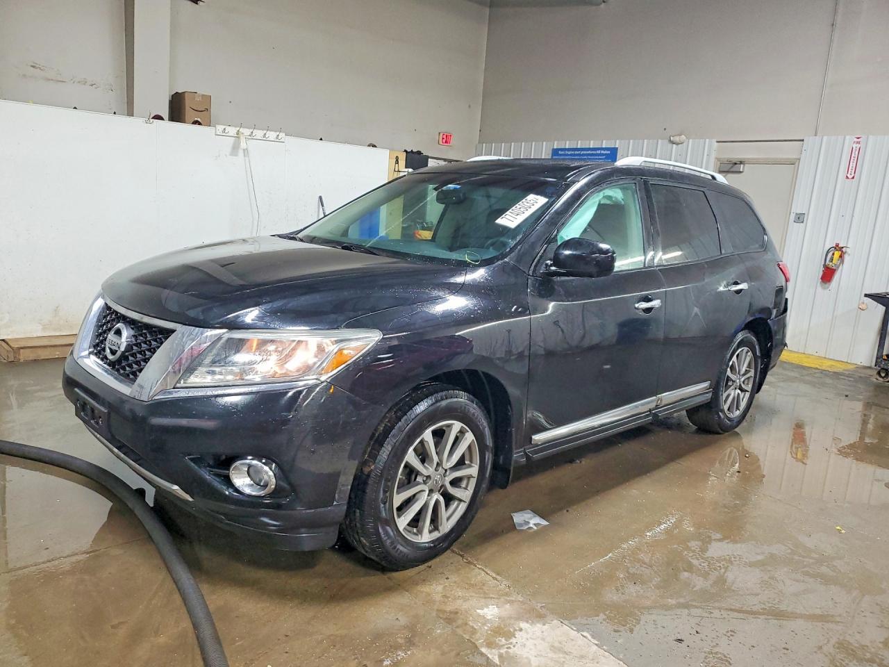 2016 NISSAN PATHFINDER