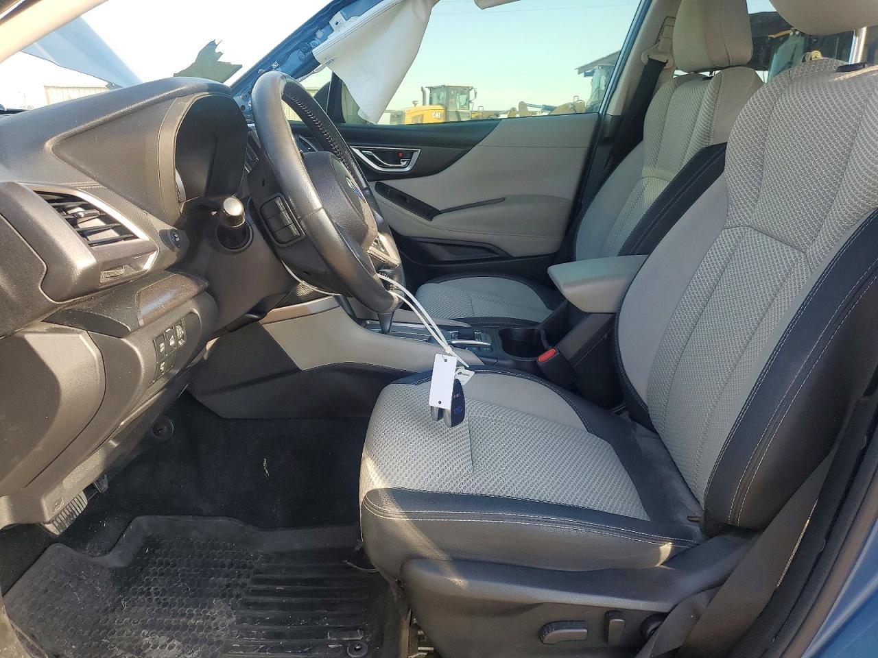 2022 SUBARU FORESTER