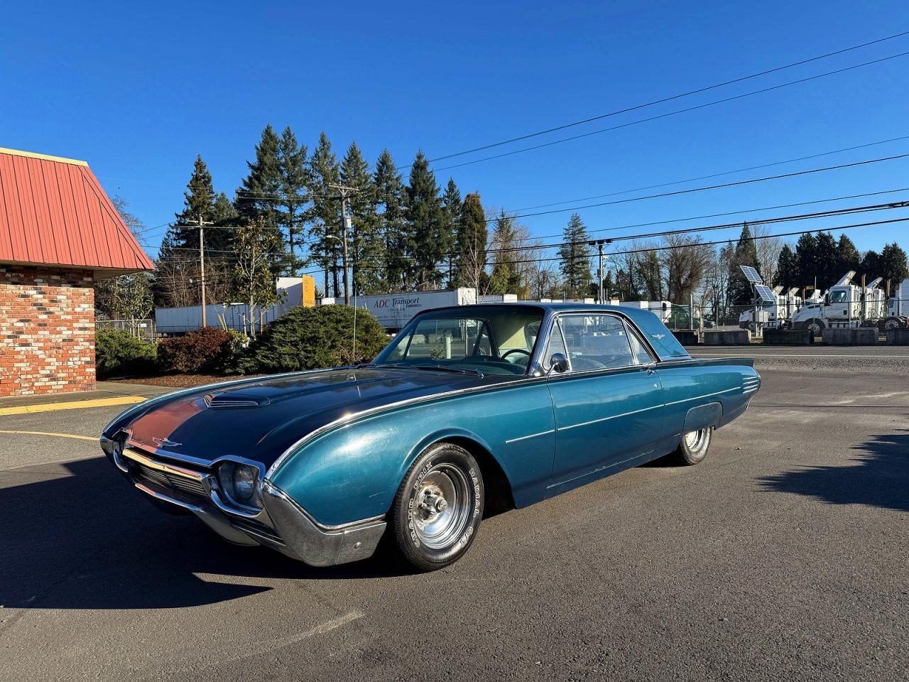 1961 FORD T Bird