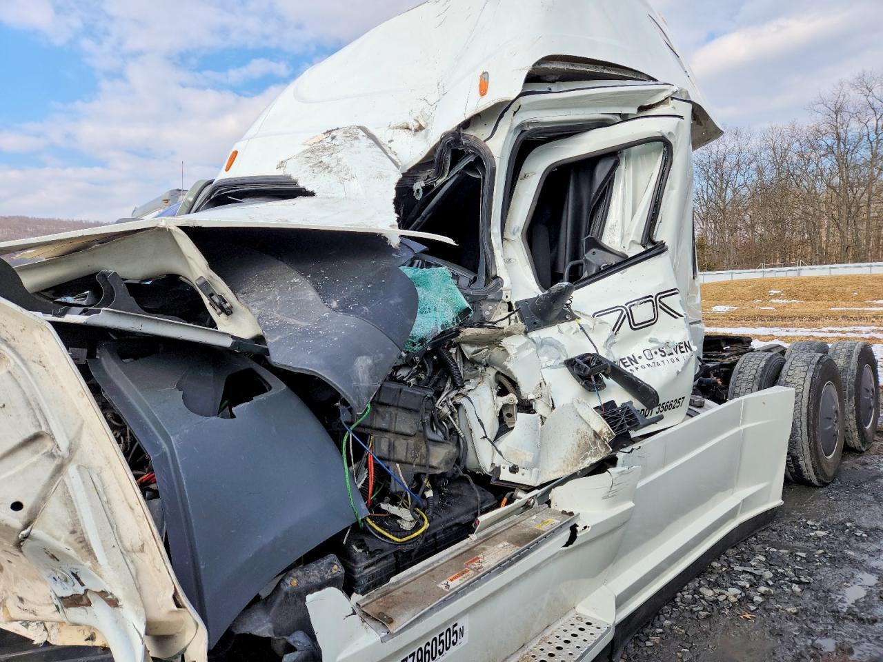 2023 FREIGHTLINER CASCADIA 126