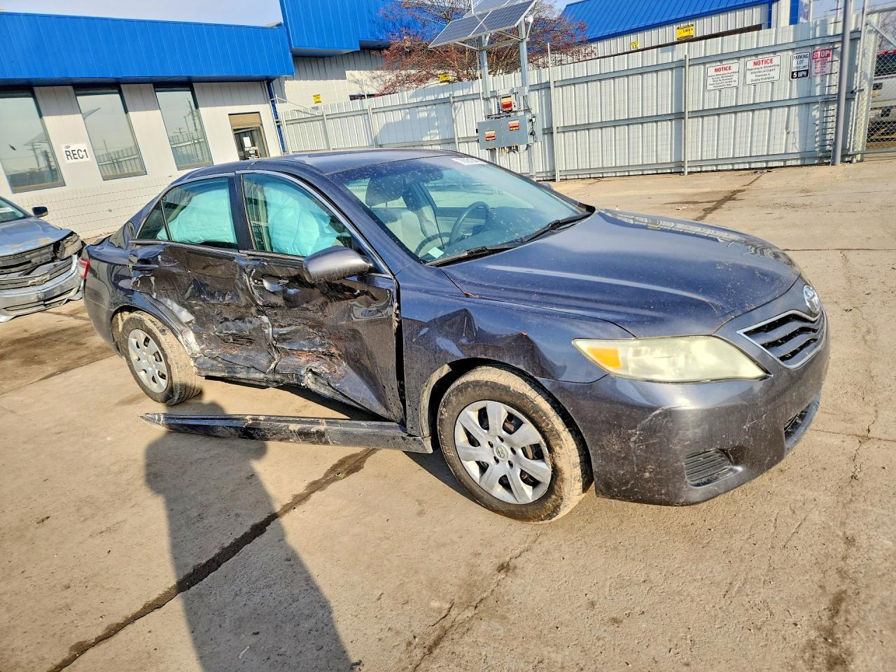 2010 TOYOTA CAMRY