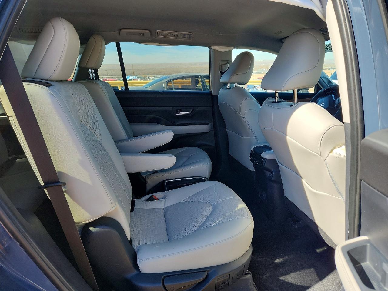 2025 TOYOTA HIGHLANDER