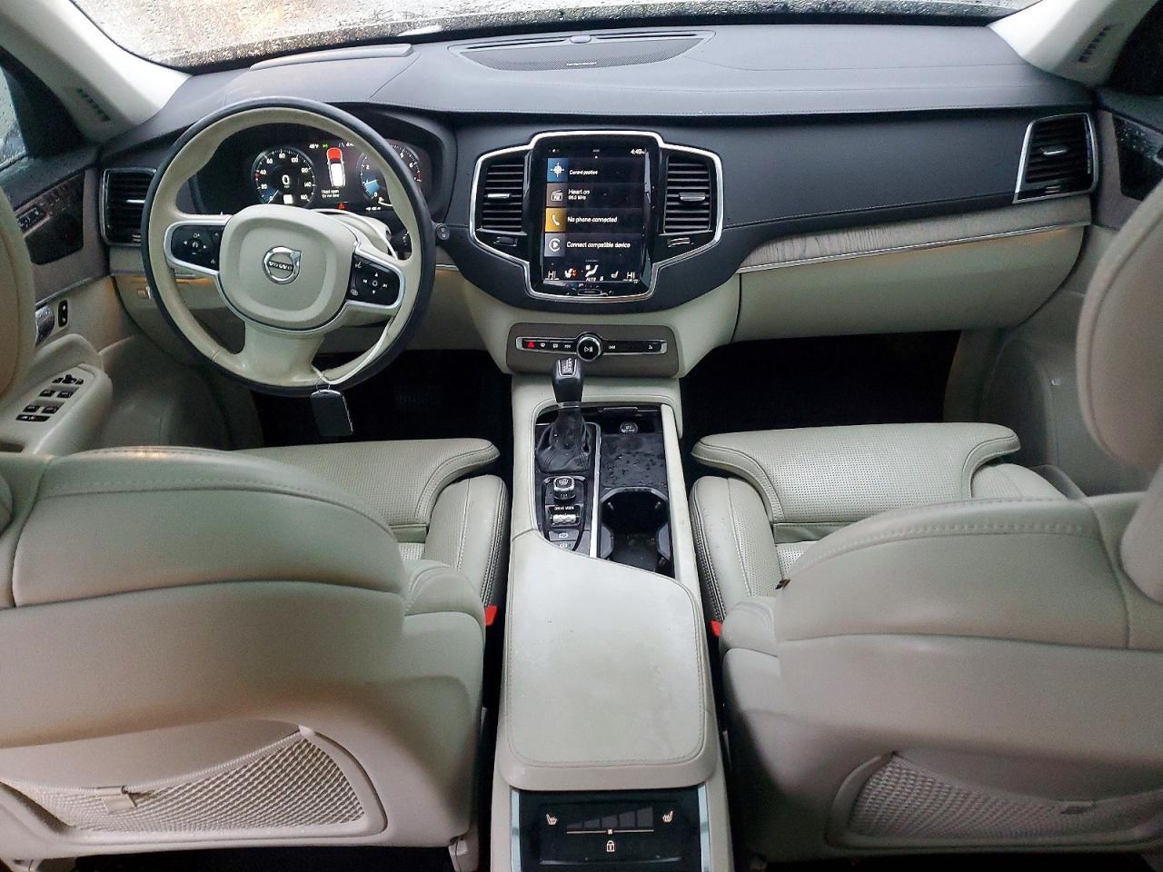 2021 VOLVO XC90