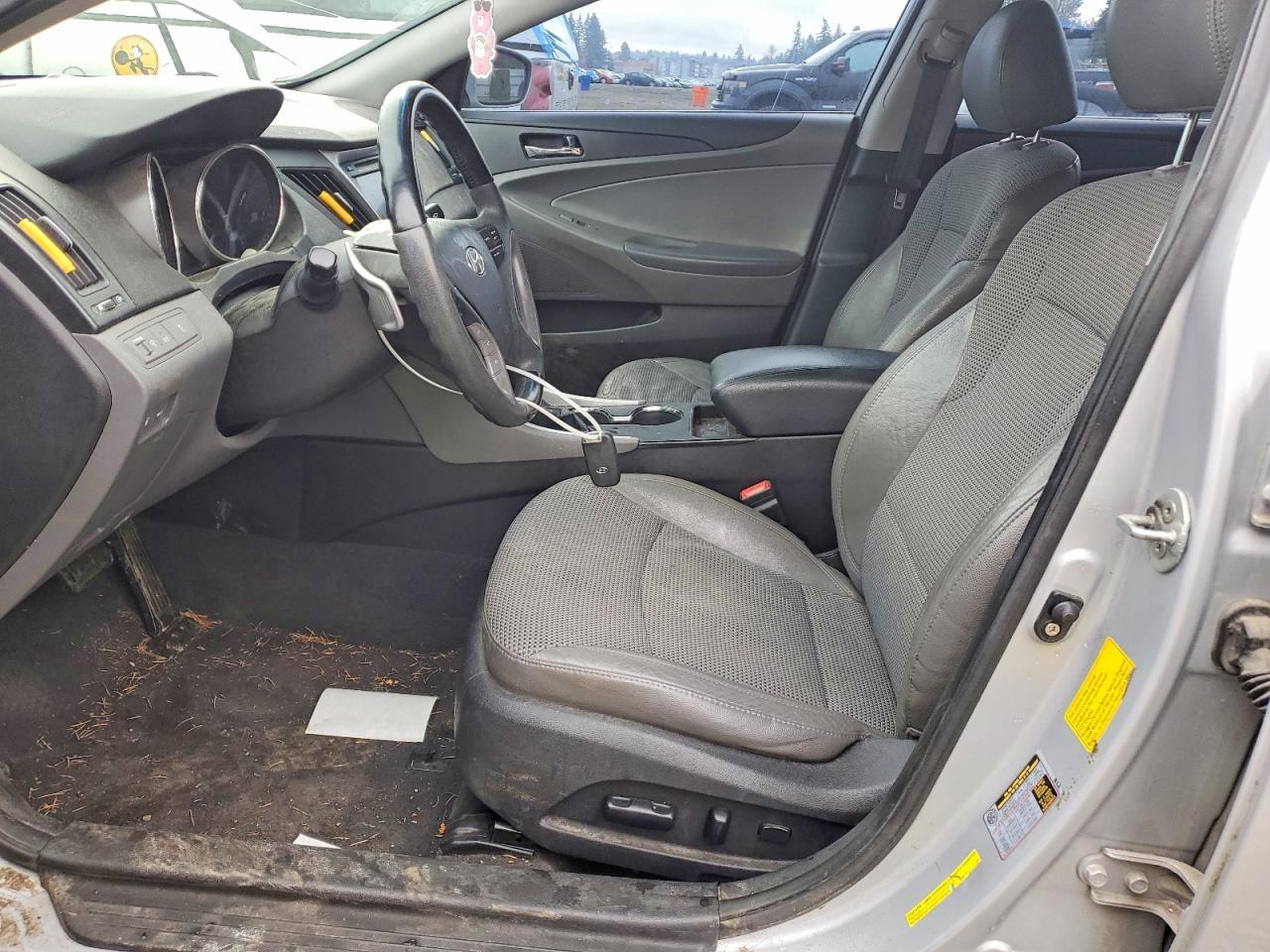 2011 HYUNDAI SONATA