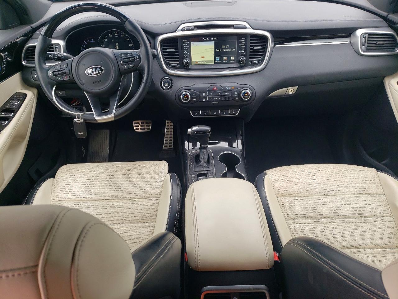 2017 KIA SORENTO